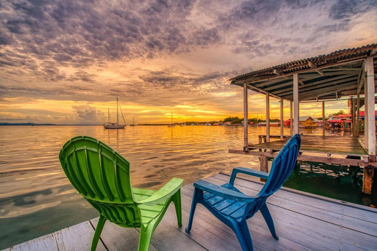 Saigon Bay Bed & Breakfast Bocas del Toro Exteriör bild