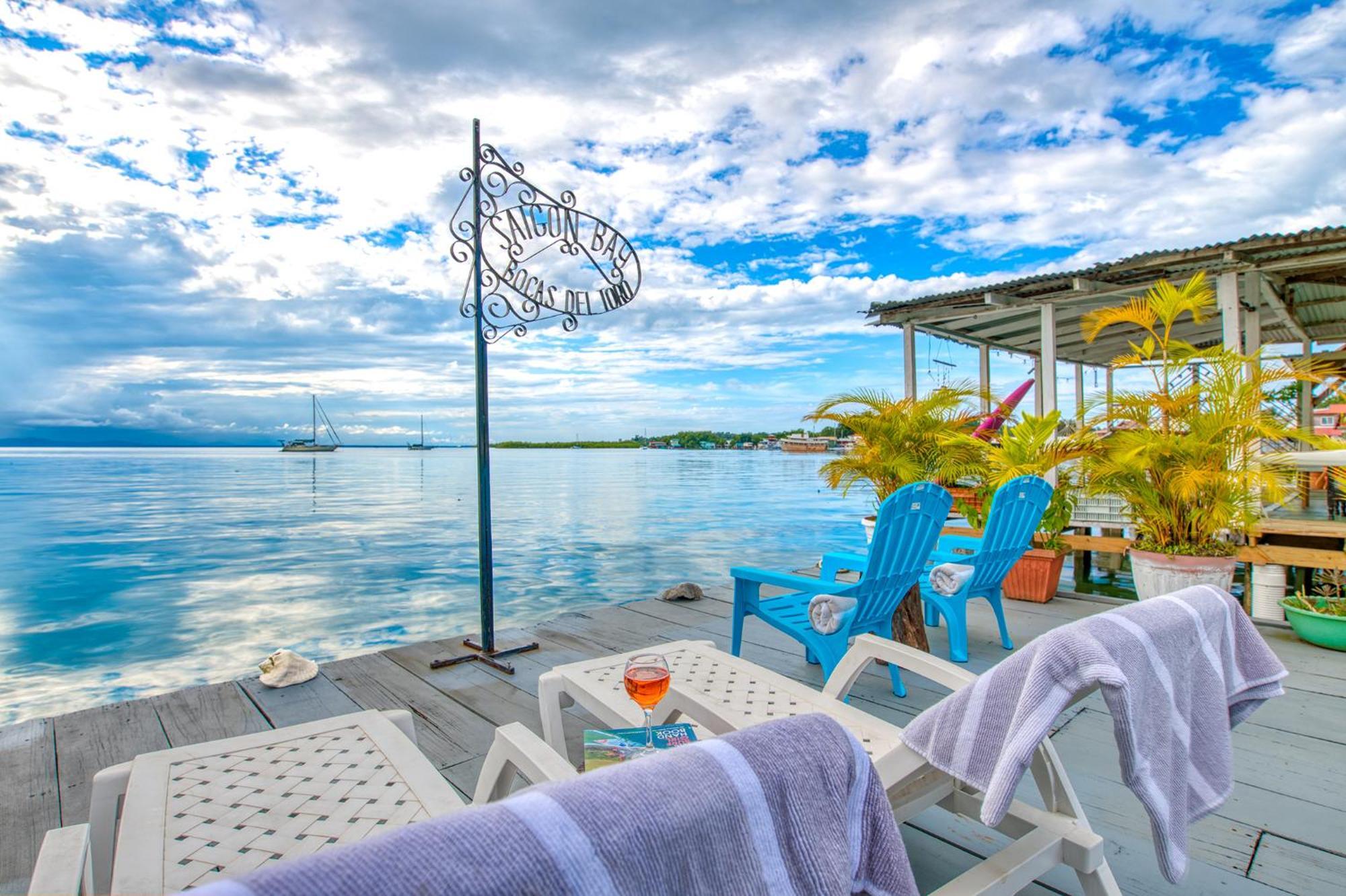 Saigon Bay Bed & Breakfast Bocas del Toro Exteriör bild