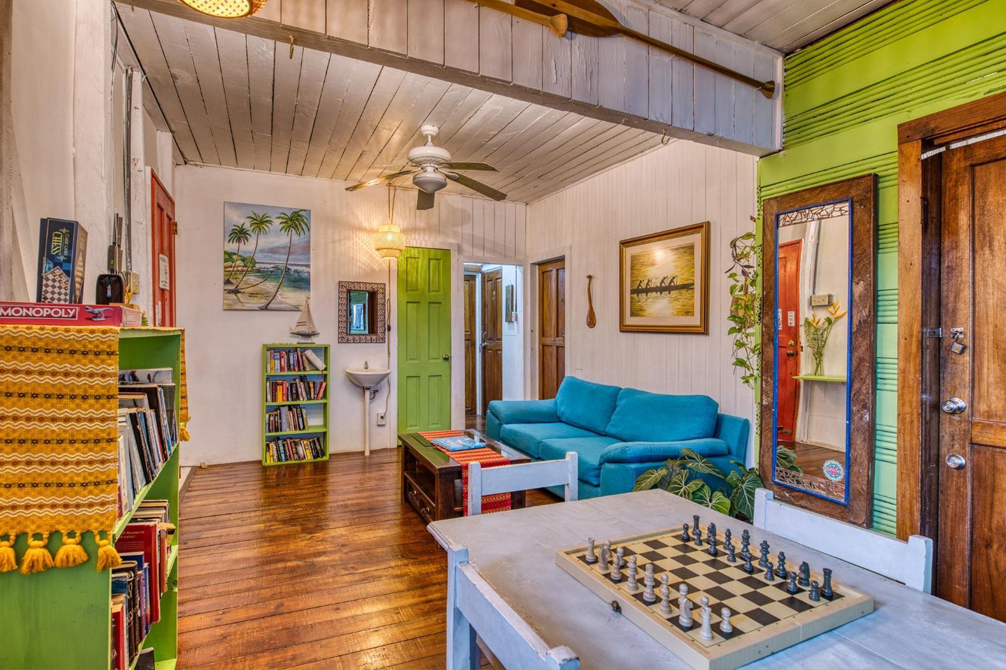 Saigon Bay Bed & Breakfast Bocas del Toro Exteriör bild